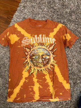 Hot Topic Orange and Yellow Sublime Tie-Dye Short Sleeve Tee